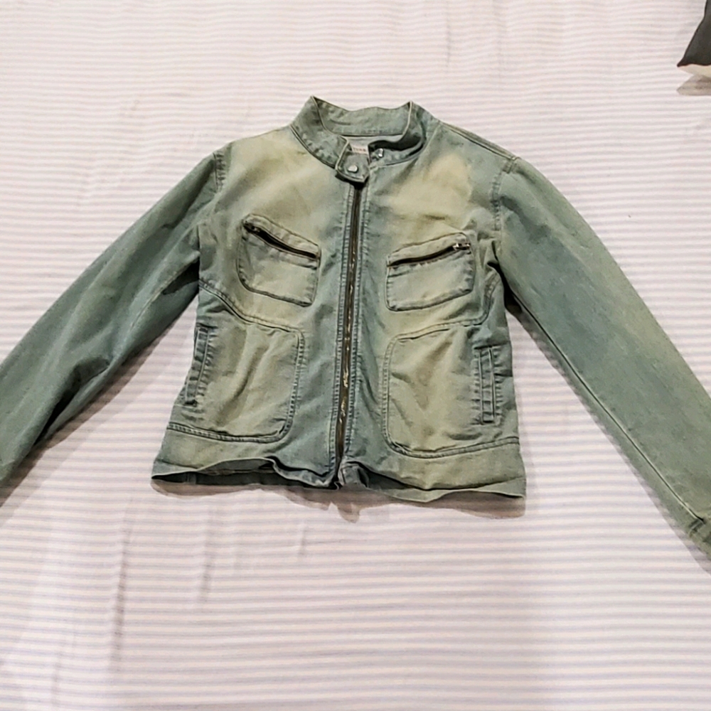 Light washed suit